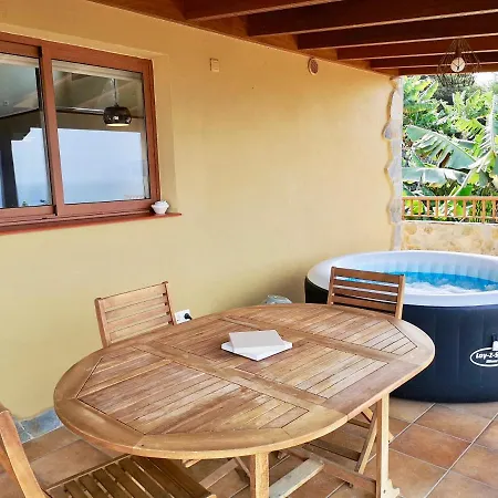 別荘 Banana Paradise *